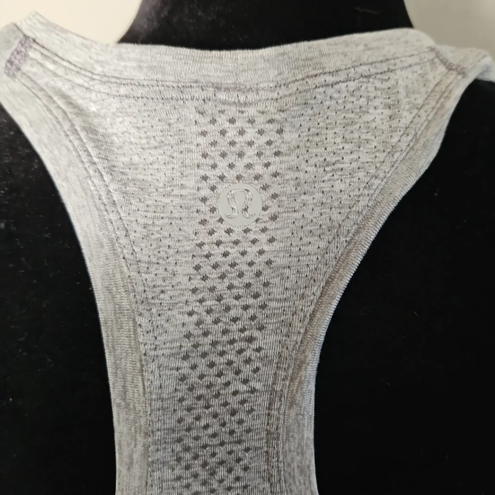 Lululemon Womens Gray Swiftly Tech Racerback Workout Running Tank Top 2.0 8